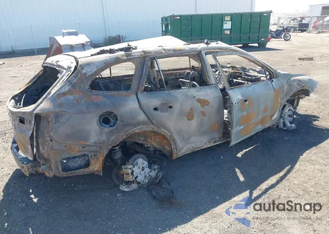 2021 Subaru Outback Premium z USA, uszkodzony, nr VIN 4S4BTAFC2M3177821